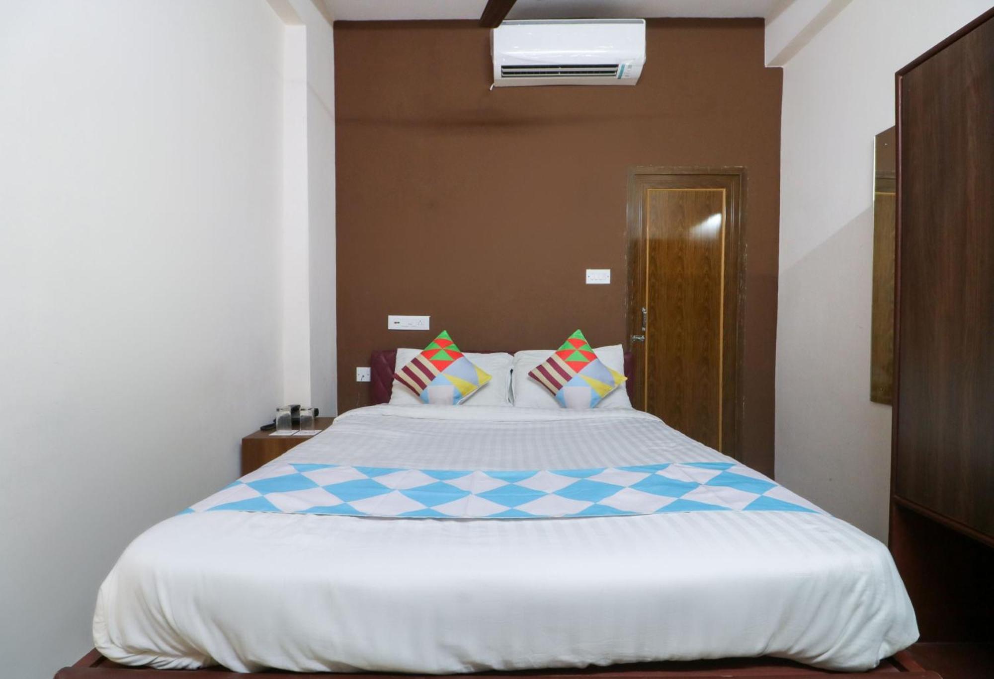 Hotel O Adri Hotels Near Dum Dum Metro Station Kültér fotó